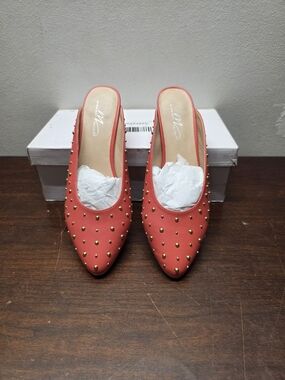 Midnight Velvet Coral Studded Pointed Mules